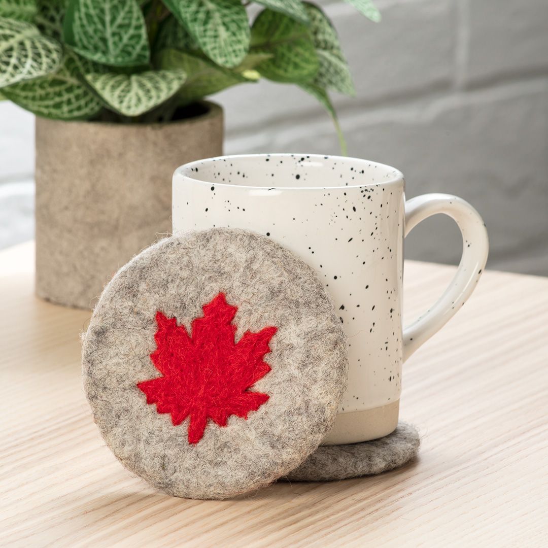 Stock up now for Canada Day! Share some Canuck love with our decor, mugs and more. A great way to bring some Canadiana to the home and kitchen! 🍁🍁🍁⁠