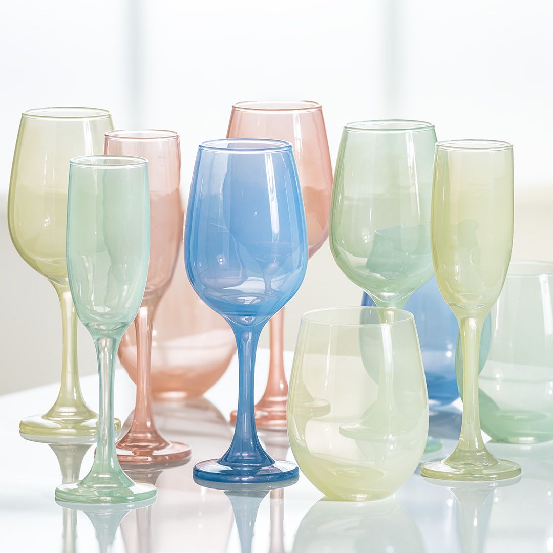 Take garden parties to the next level with our colourful and eye-catching summer glassware! With many sizes and styles available, they’re perfect to raise a toast at outdoor gatherings. 🍷🍸️🍹🧡⁠