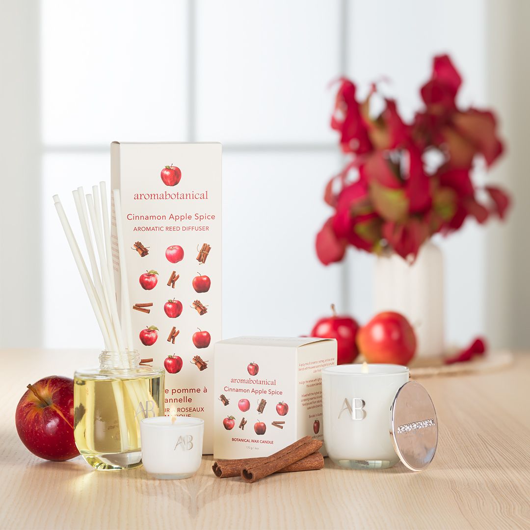 Say "hello" to autumn vibes with our sweet Cinnamon Apple Spice Aromabotanical collection! Made from high quality Australian essential oils, the spicy mix of cinnamon, nutmeg and star anise will indulge the senses. 🍎🤎❤️⁠