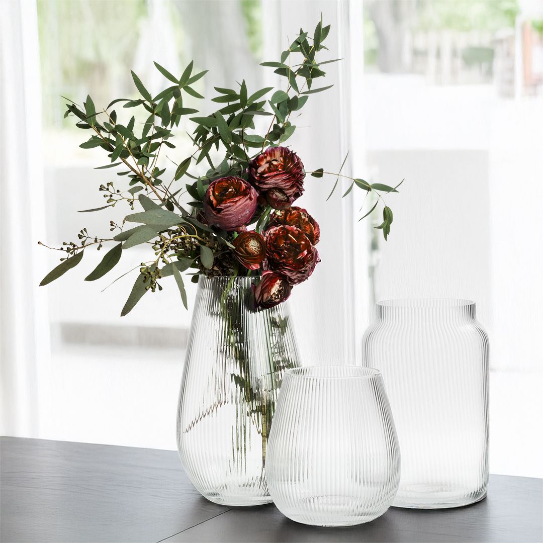 Elevate favourite flowers & plants in our stunning clear optic Glass Vases! Available in 2 styles and 3 sizes, they will add sophistication and refinery to fresh blooms 🌷🌹🌿🪻⁠