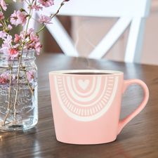 pink mugs