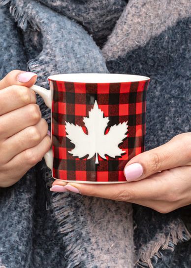 Maple leaf mug