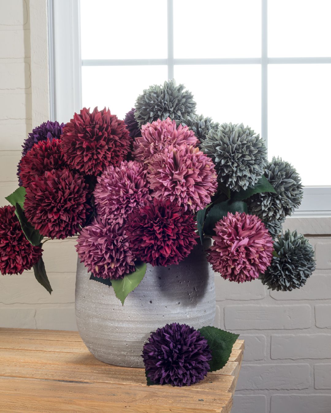 Celebrate the season with our autumn-inspired faux florals! These versatile blooms are perfect for creating eye-catching centerpieces that will boost fall sales. 🩷💜🩶⁠