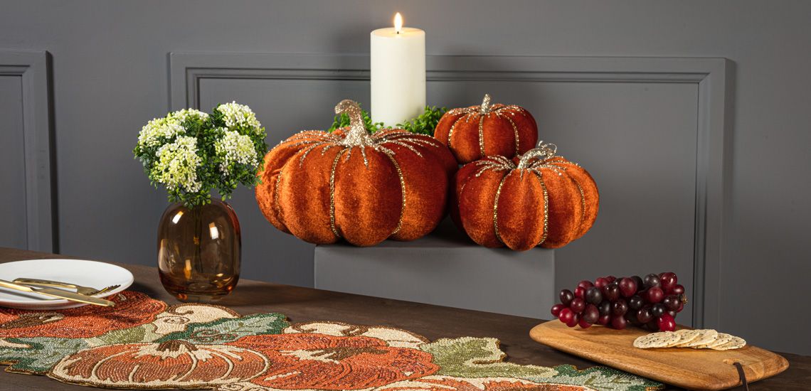 halloween tablescape