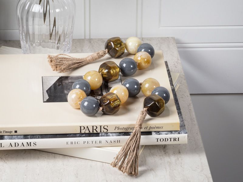 Decorative beads
