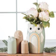 Owl vase and decor