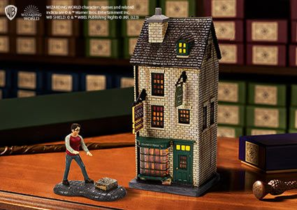 Harry Potter Lit Building and Figurine