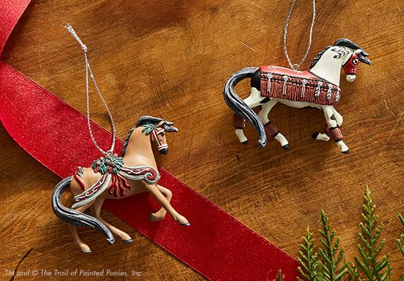 horse ornaments on table