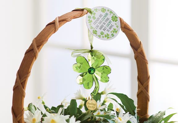 Facet Clover Ornament 