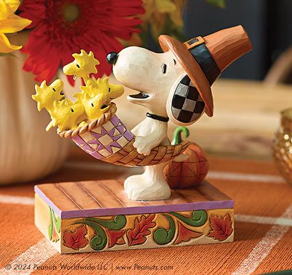 Thanksgiving Snoopy figurine