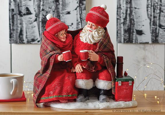 Santa and Mrs Claus Figurine 