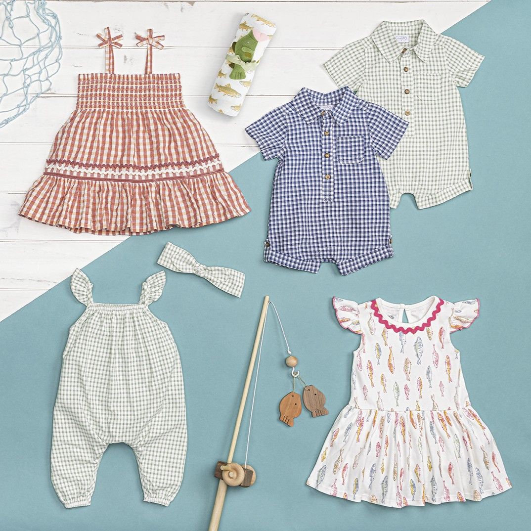 TRENDING: BUTTON DOWNS