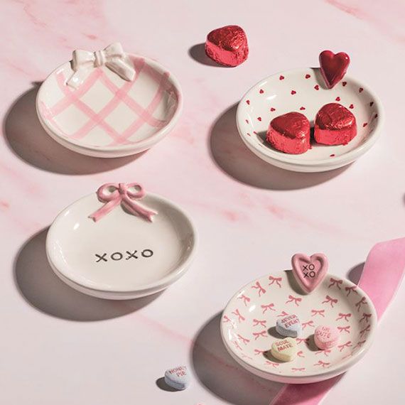 Mud Pie Valentine's Tidbit Dishes