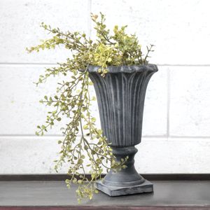 Urns